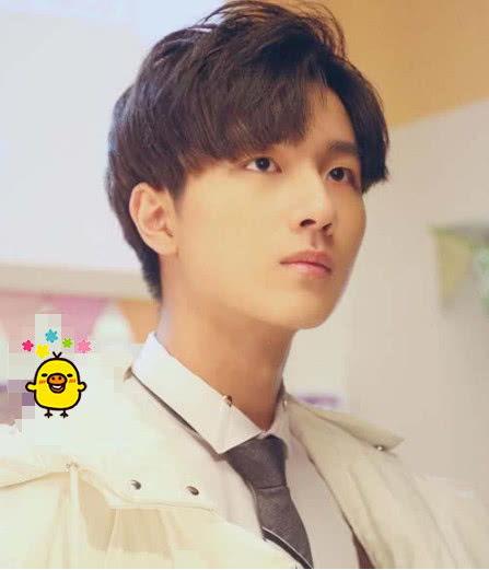 娱乐圈吃瓜李宏毅是谁,揭秘他的明星之路  第3张 娱乐圈吃瓜李宏毅是谁,揭秘他的明星之路  第3张